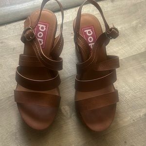 Pop Sandals